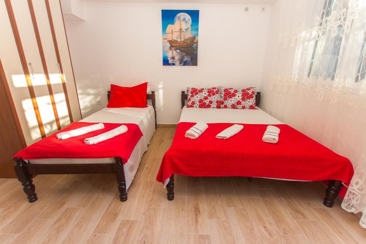 Apartments Petkovic Petrovac Exterior foto